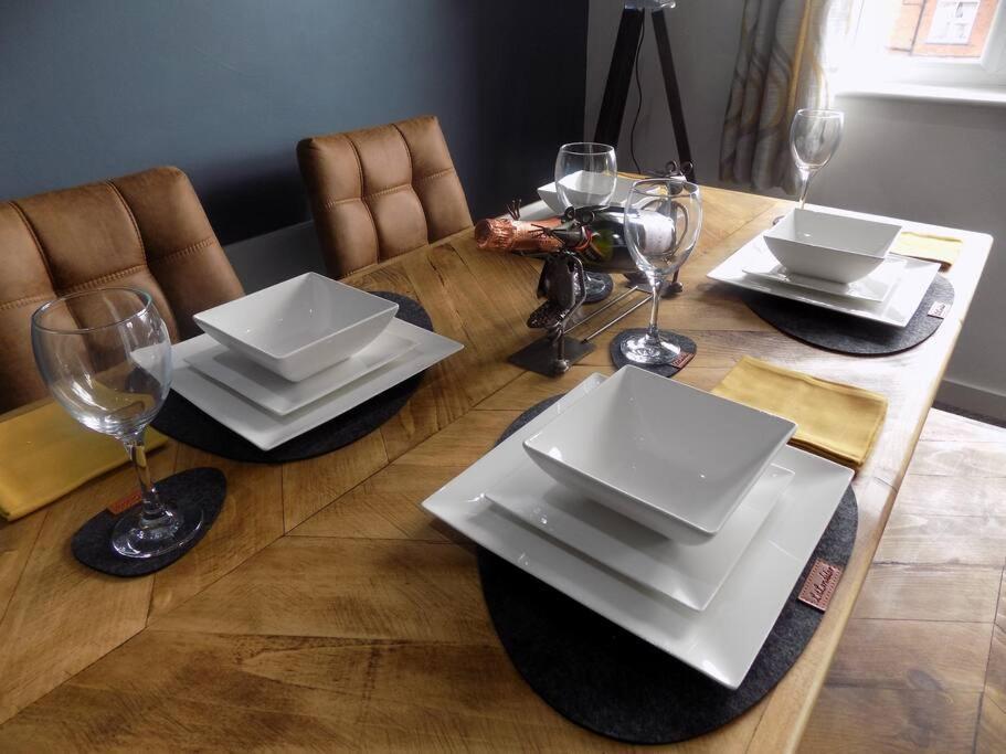 לינקולן 2 Bedroom Luxury City Centre Apt מראה חיצוני תמונה
