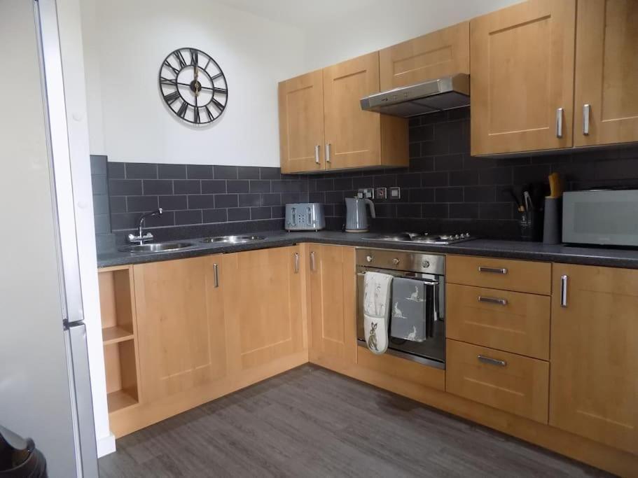 לינקולן 2 Bedroom Luxury City Centre Apt מראה חיצוני תמונה